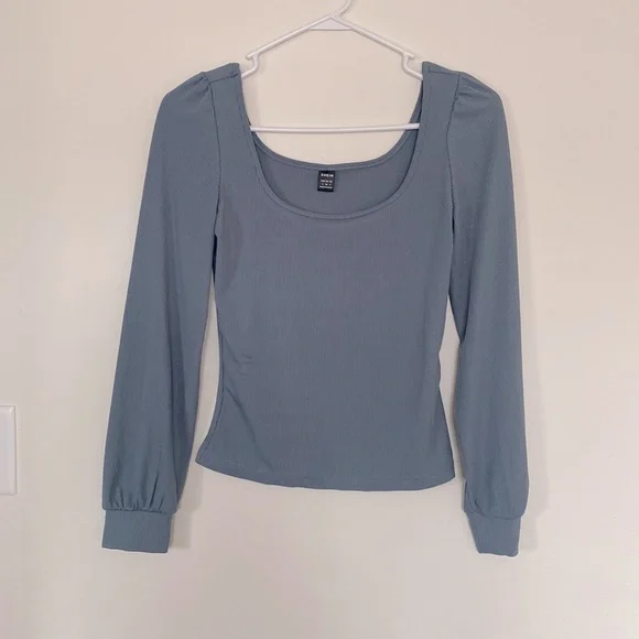 Shein size small top - no tags but never worn ! - Picture 1 of 2